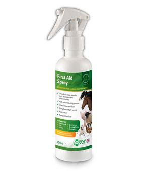 Aqueos First Aid Spray