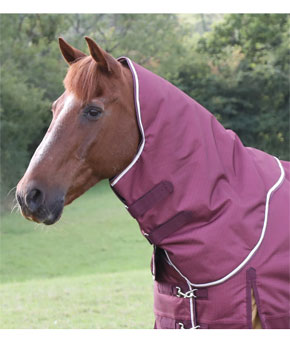 Shires Highlander Plus 100 Turnout Neck Cover Maroon